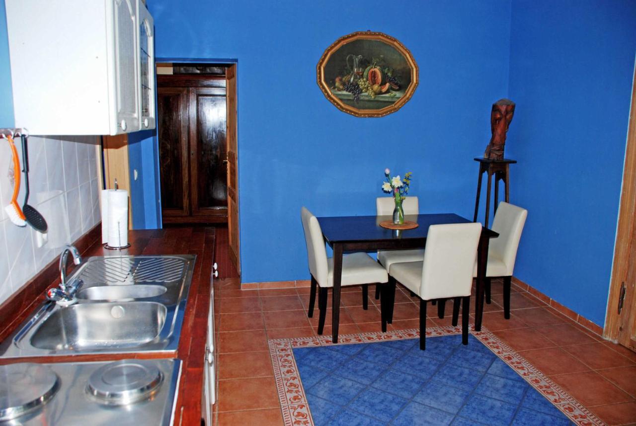 Ferienwohnungen Im Gutshaus Gnies エクステリア 写真