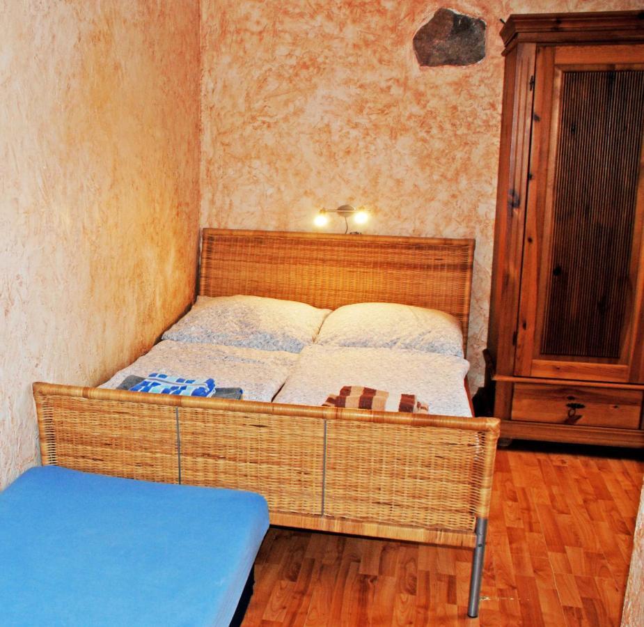 Ferienwohnungen Im Gutshaus Gnies エクステリア 写真